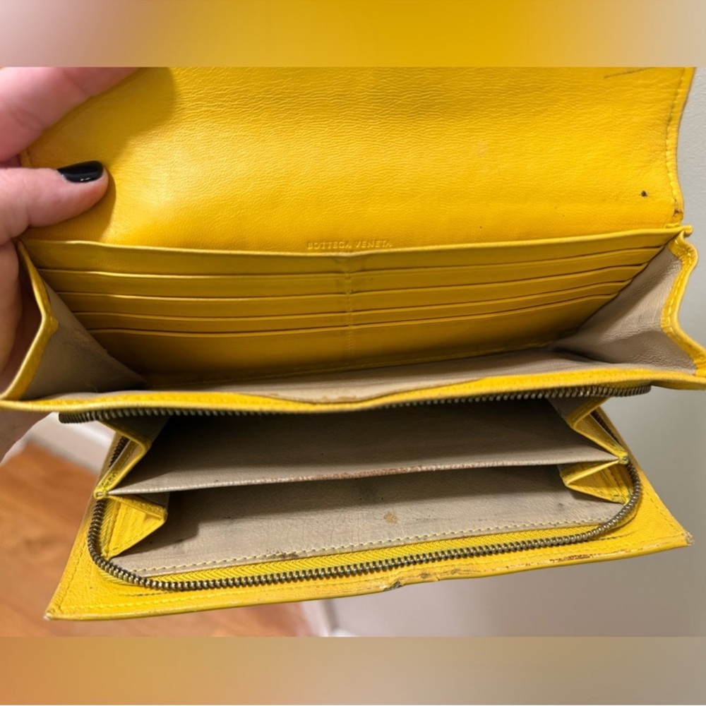Bottega Veneta - Yellow Leather Long Wallet w/ COA - Picture 8 of 14